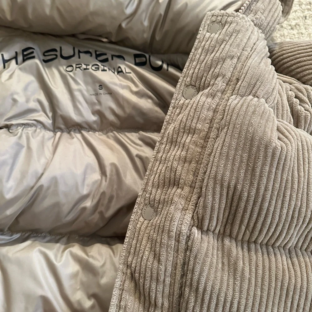 Aritzia Tan Puffer Jacket - Picture 5 of 5